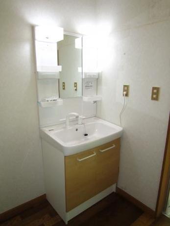 お手頃価格で明るく綺麗に!!